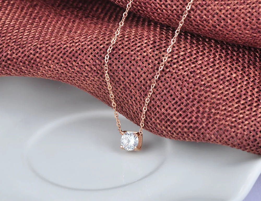 Conjunto Clássico Brilhante Zirconia Brincos e Colares