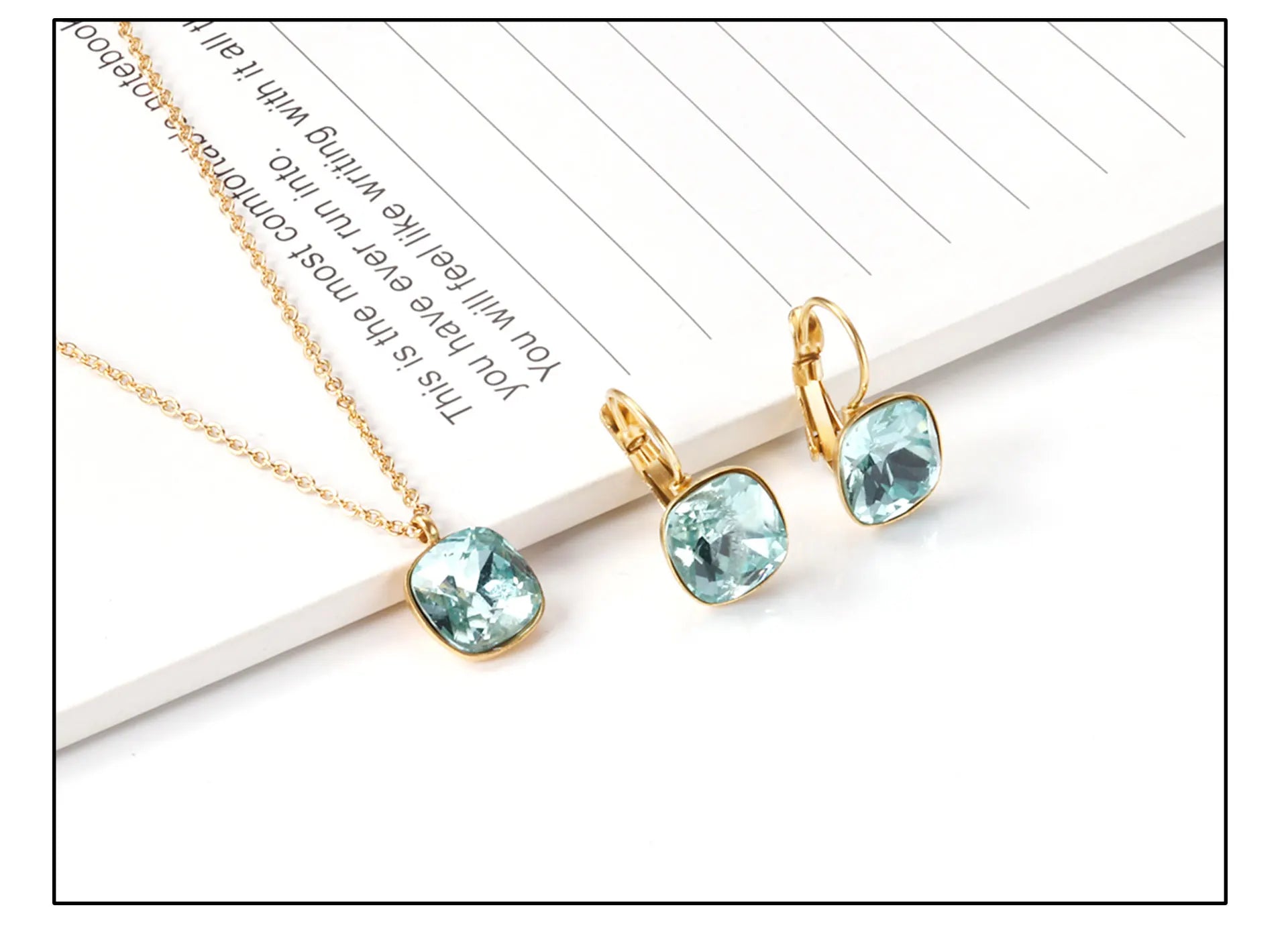 Conjunto de Brincos e de Colar Feminino de Zircônia Cúbica