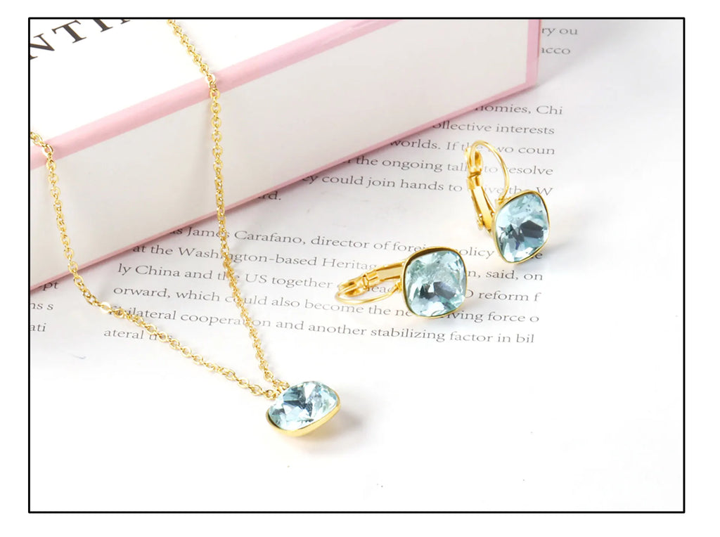 Conjunto de Brincos e de Colar Feminino de Zircônia Cúbica